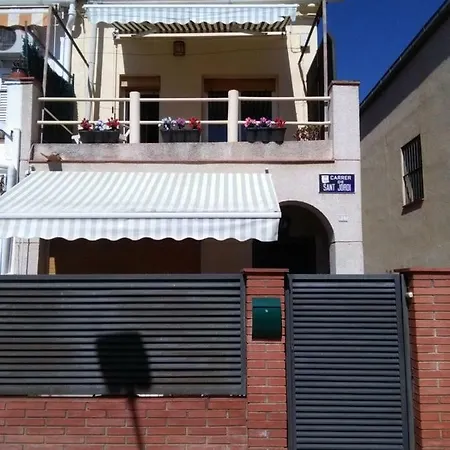 Дом отдыха La Casita De Pe Beach *